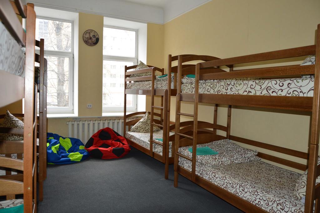 Lviv Lucky Hostel Esterno foto