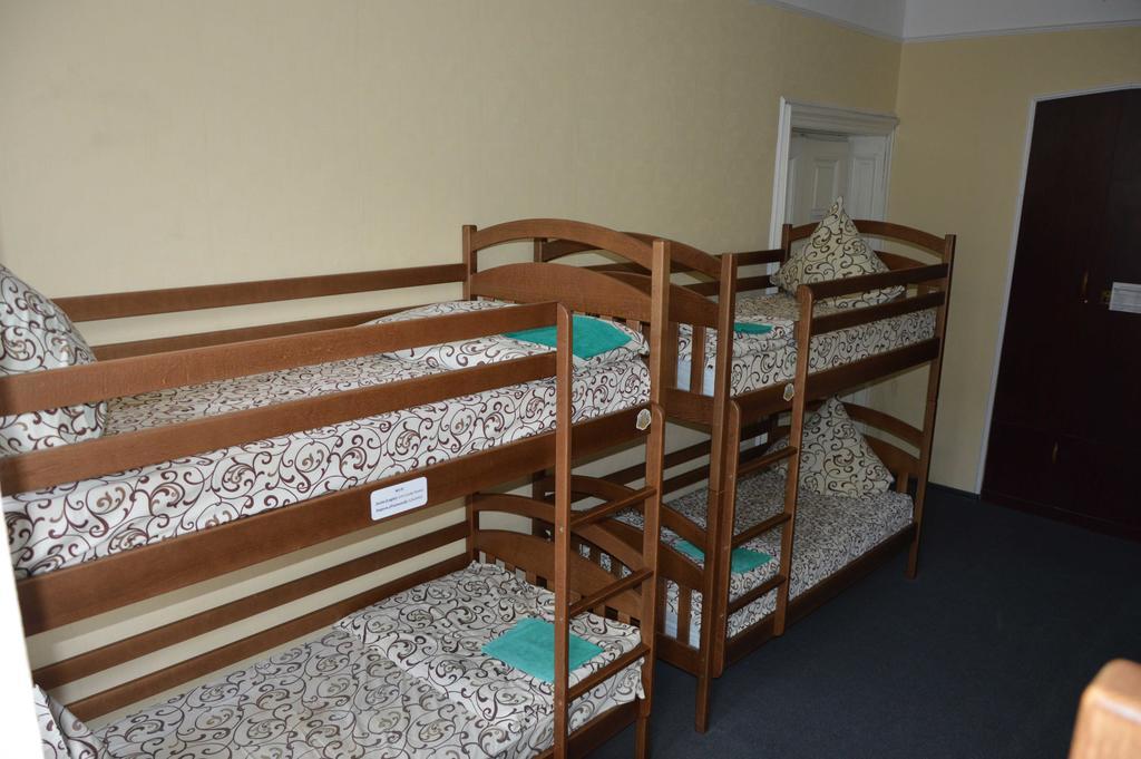 Lviv Lucky Hostel Esterno foto