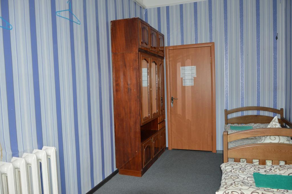 Lviv Lucky Hostel Esterno foto