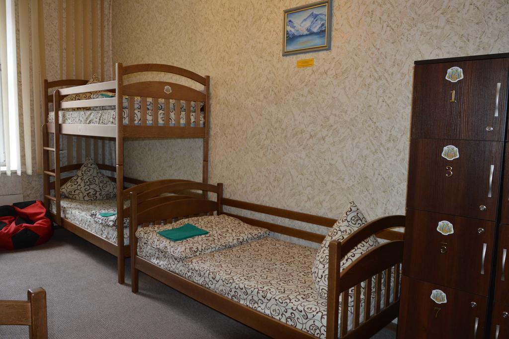 Lviv Lucky Hostel Esterno foto