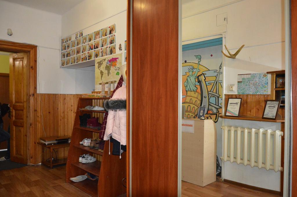 Lviv Lucky Hostel Esterno foto