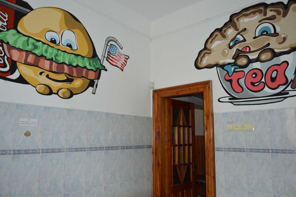 Lviv Lucky Hostel Esterno foto
